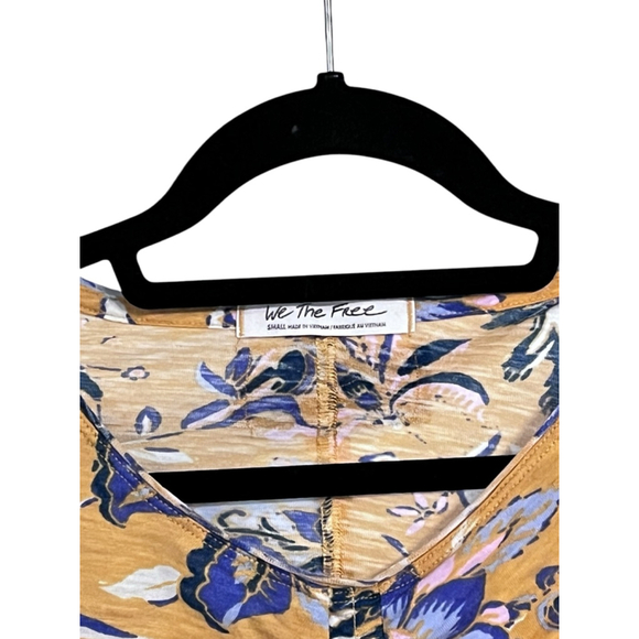 We The Free People Lettuce Hem Long Sleeve Floral Top Size Small Lightweight - Picture 3 of 7